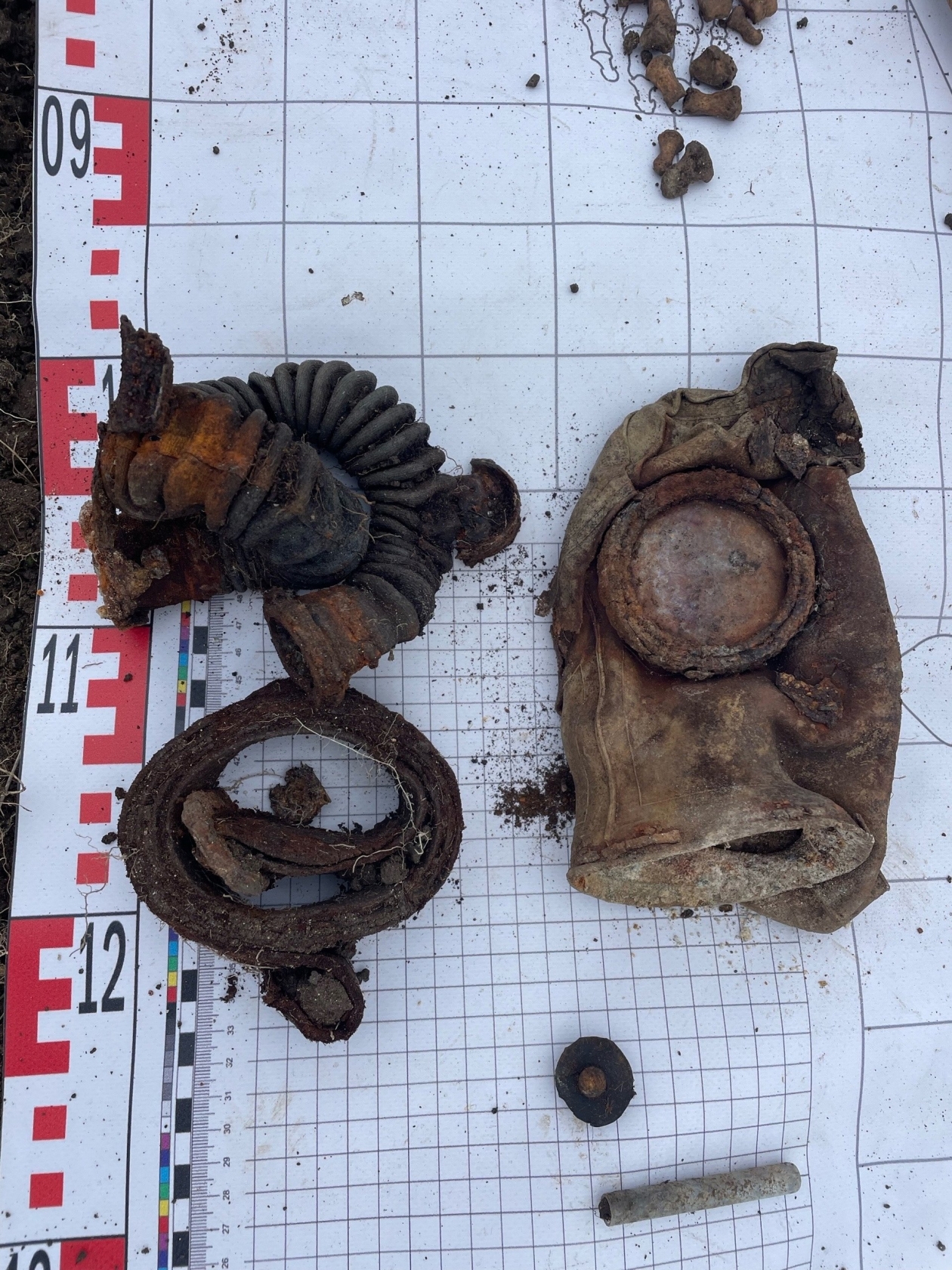 Останки красноармейца нашли в Крыму Поисковое объединение &quotКрымский Рубеж&quot ДОСААФ