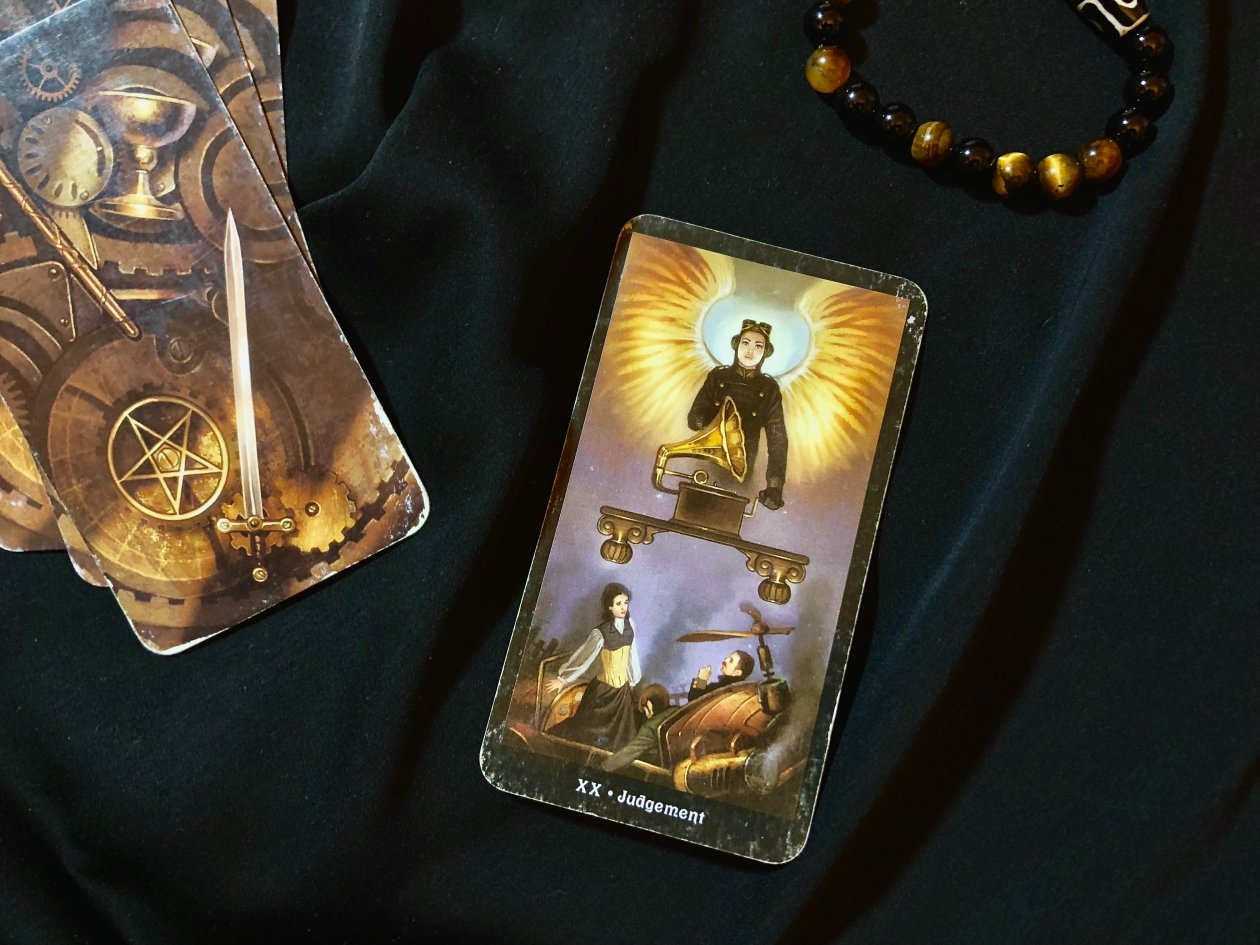 Таролог предупреждает о переломном дне Ольга Курилкина, ИА PrimaMedia