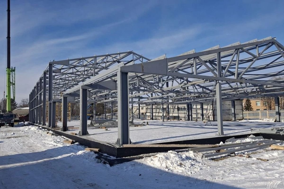 В Ольге и Новопокровке строят модульные спорткомплексы в рамках федеральной программы Пресс-служба правительства Приморского края