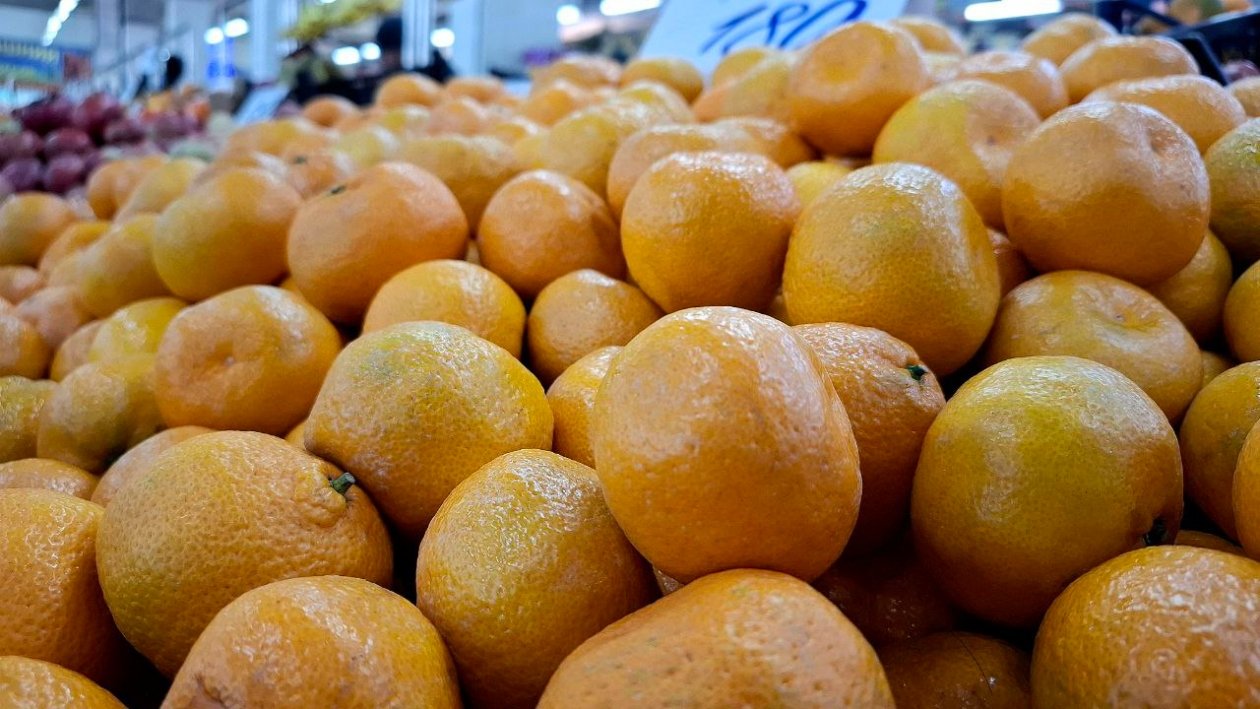 Ушлые продавцы выбирают мандарины домой вот так: сохраните 3 лайфхака ИА Stavropol.Media