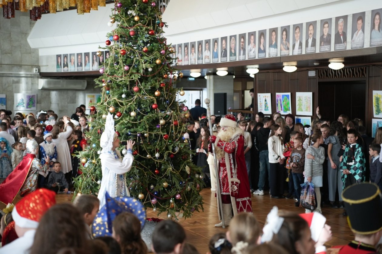 Губернаторская елка прошла в Иркутске Пресс-служба правительства Иркутской области