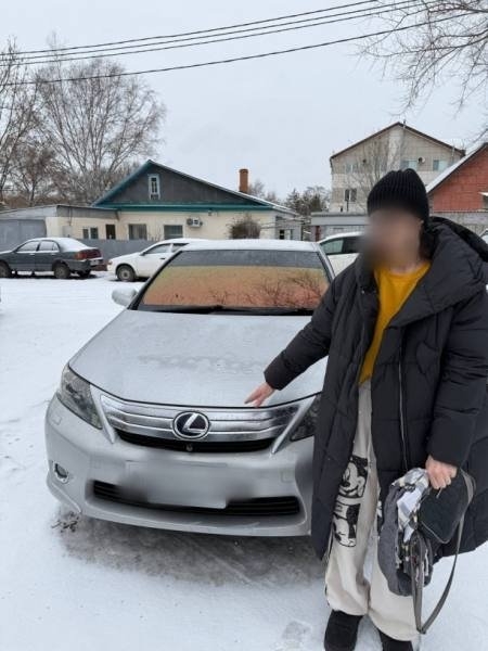 В Уссурийске Приморского края полицейские задержали подозреваемую в угоне автомобиля  тг-канал (18+) полиции Приморья