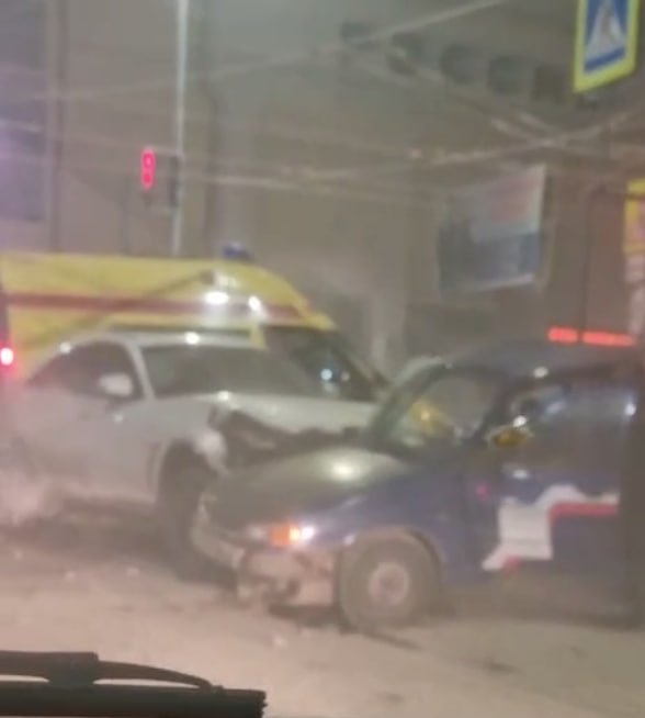 ДТП Скриншот из видео тг-канала (18+) Дорожная обстановка Чита