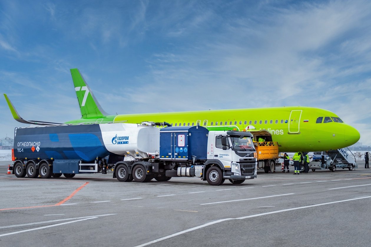 &quotГазпром нефть&quot в 2025 году увеличила на 8% поставки топлива в северные регионы России пресс-служба ПАО &quotГазпром нефть&quot