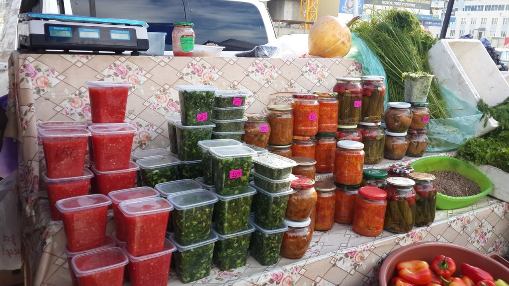 Более 400 предприятий участвовали в продовольственной ярмарке в Якутске, Фото с места события собственное