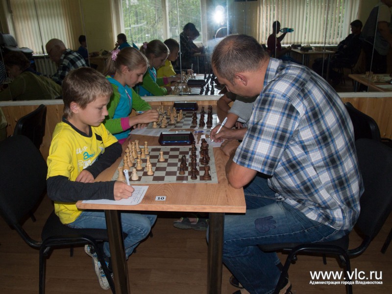 Чемпионат Владивостока по шахматам, Фото с места события из других источников
