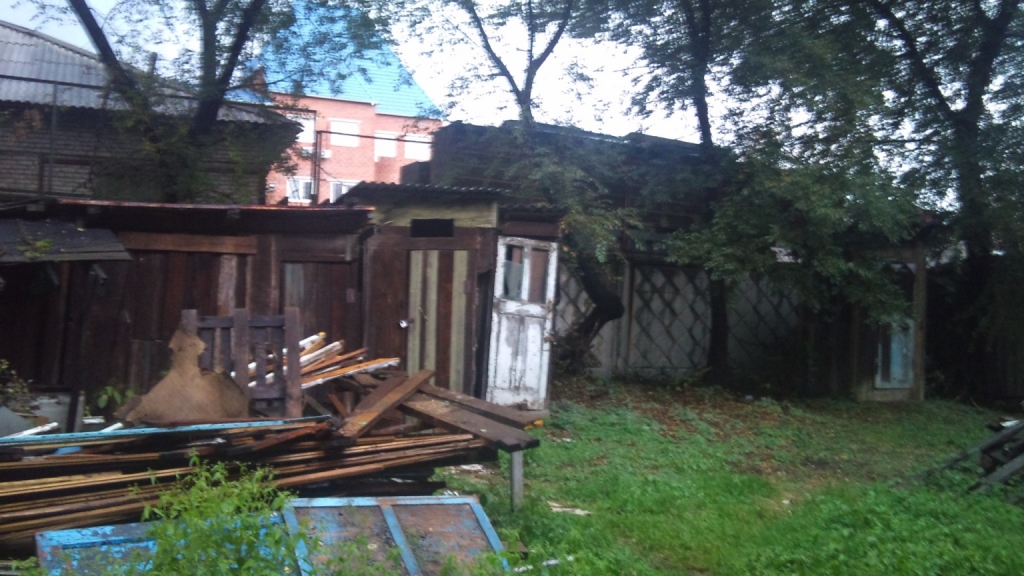 Барак, Фото с места события собственное