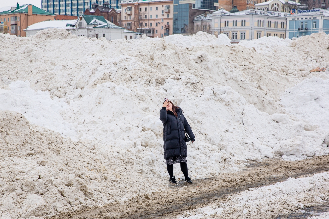 Эксперт объяснил, куда жаловаться на снег во дворе Мария Смитюк, ИА PrimaMedia