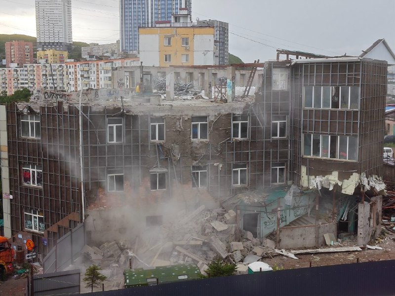 Снос ТЦ &quotПриморье&quot ИА PrimaMedia