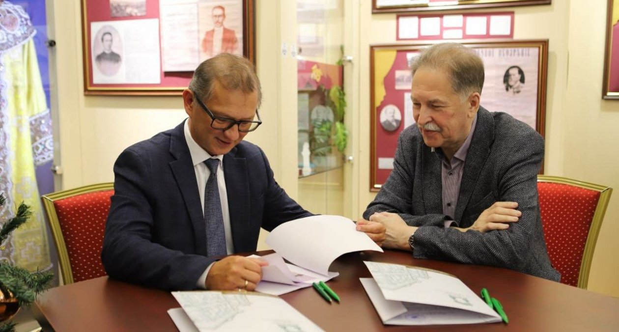 Экспонаты из зоны СВО передали в музей истории Иркутска администрация Иркутска