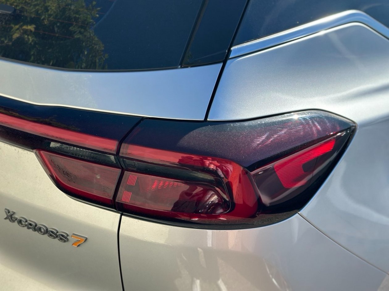 1 средство с кухни - и фары сверкают от чистоты: лить в это отверстие ИА SevastopolMedia