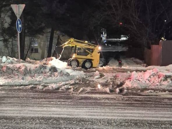 Расчистка дорог в Елизовском округе пресс-служба Администрации Елизовского округа
