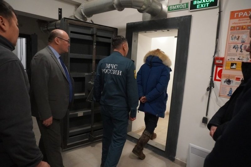 Сотрудники МЧС Якутии осмотрели новое защитное сооружение МЧС России по РС (Я)