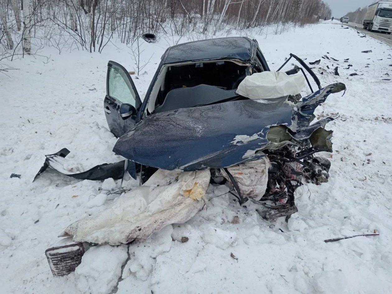 Водитель и двое пассажиров Toyota Allion госпитализированы Госавтоинспекция Амурской области