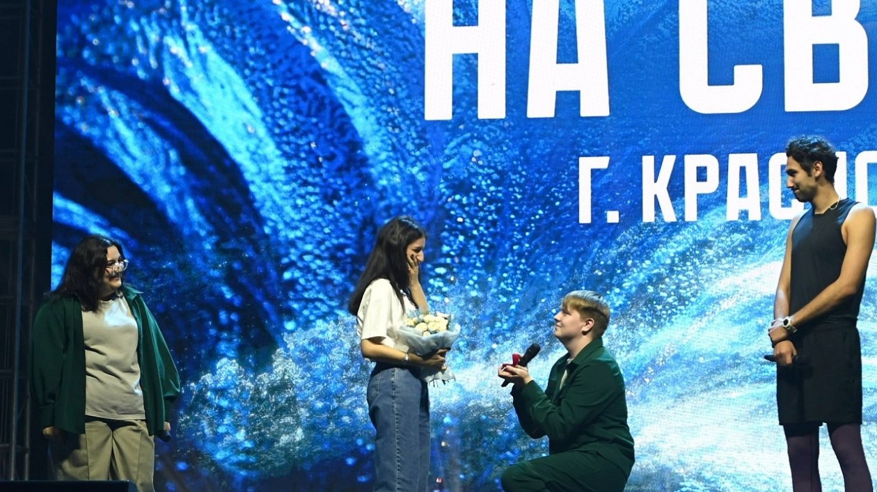 Андрей Зубов