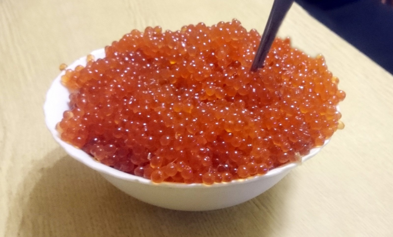 Покупаю горбушу с полным брюхом бесплатного деликатеса: как выбрать рыбу с икрой одним взглядом Игорь Чёрный, ИА MagadanMedia.ru