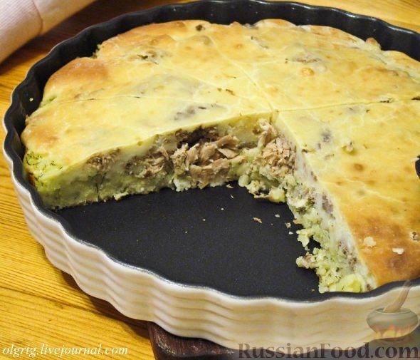 Пирог на сметанном тесте с тунцом russianfood.com