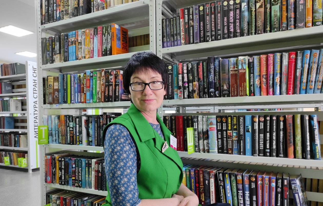 Марина Шелихан в 2025 году отметила сразу два юбилея: свое 60-летие и 30 лет в библиотечном деле библиотека-обсерватория им. Б.А. Машука