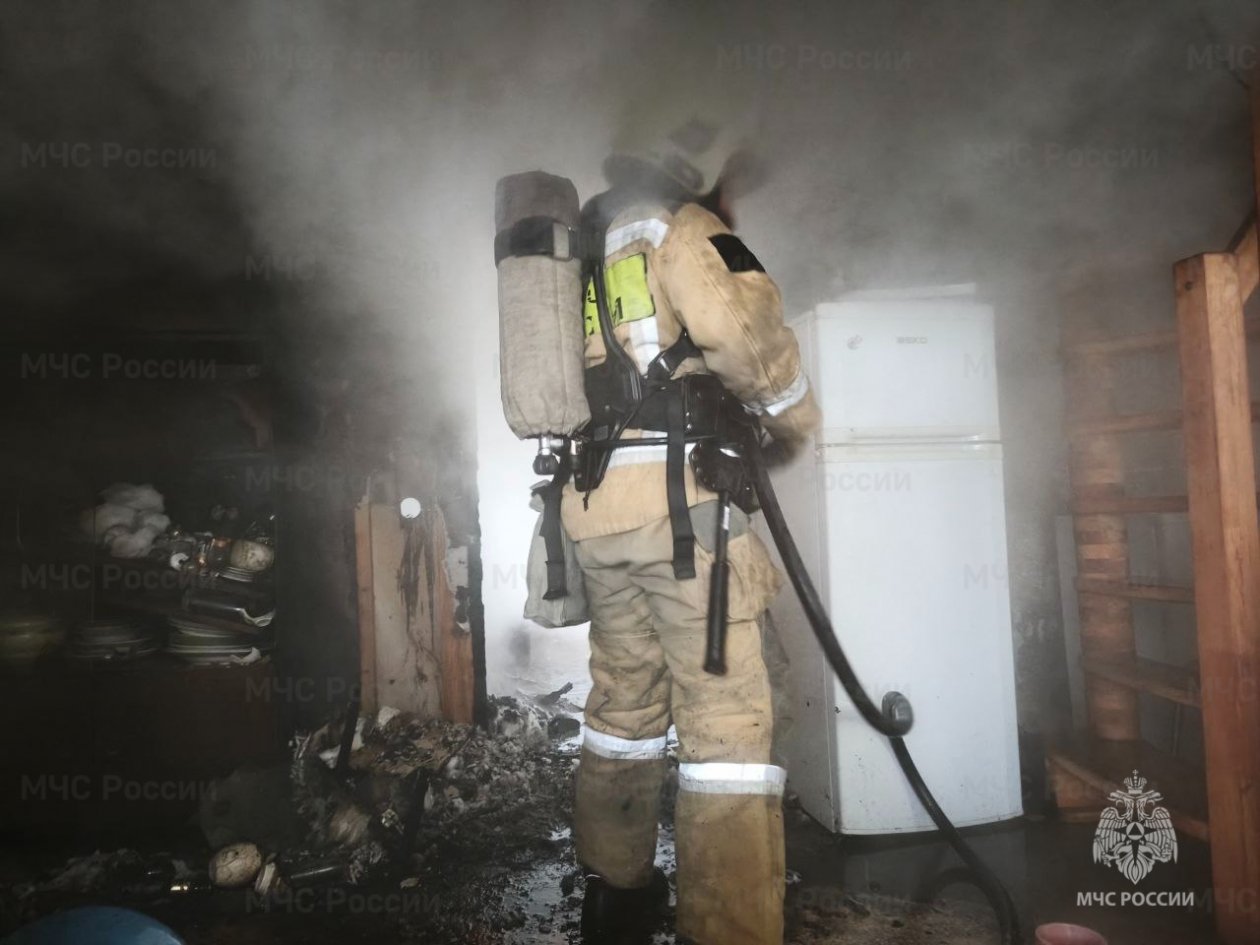 Женщина получила ожоги во вспыхнувшем доме в Киренске Пресс-служба ГУ МЧС России по Иркутской области
