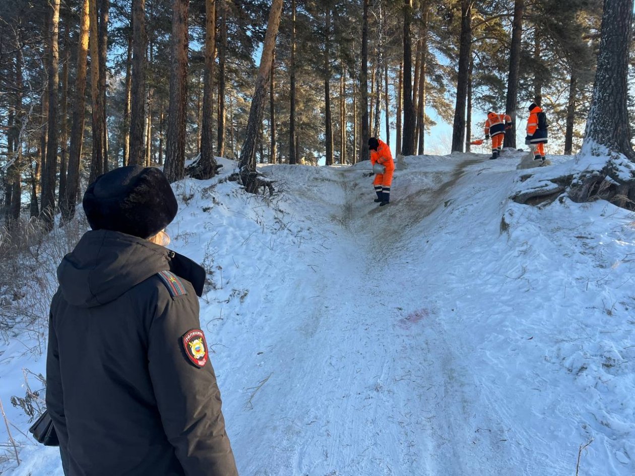 Опасную несанкционированную свалку ликвидировали в Ангарске Пресс-служба УМВД России по АГО
