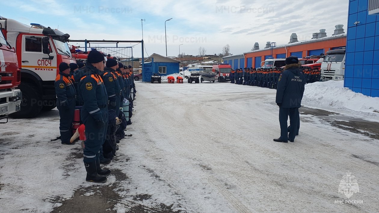 Работники МЧС в Приангарье перешли на усиленный режим работы во время праздников Пресс-служба ГУ МЧС России по Иркутской области