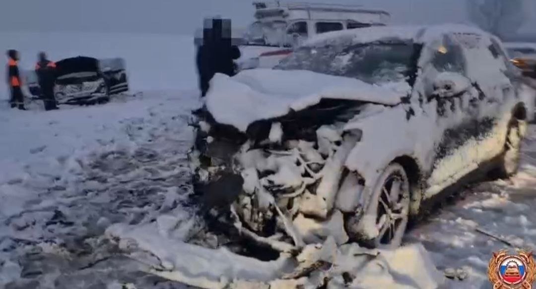 Перекрытия и ДТП: об опасности на трассах из-за непогоды предупредили на Ставрополье пресс-служба Госавтоинспекции Ставрополья