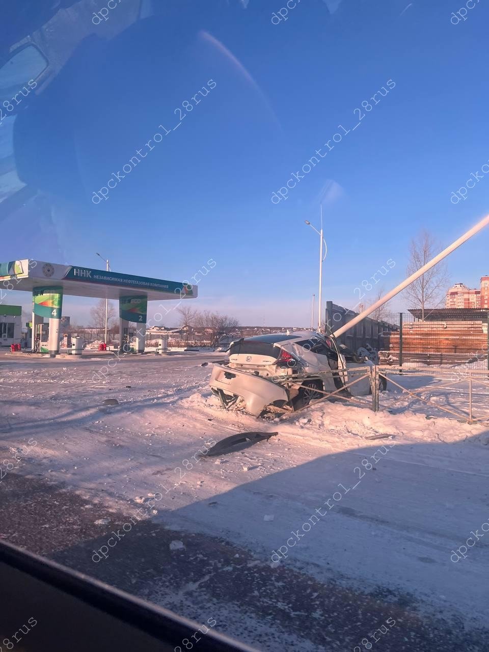 Водитель автомобиля Honda CR-Z не справился с управлением в Благовещенске телеграм-канал &quotДПС контроль Благовещенск&quot (18+)