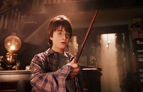 Тематическое фото кадр из фильма &quotГарри Поттер и философский камень&quot (18+), 2001 год