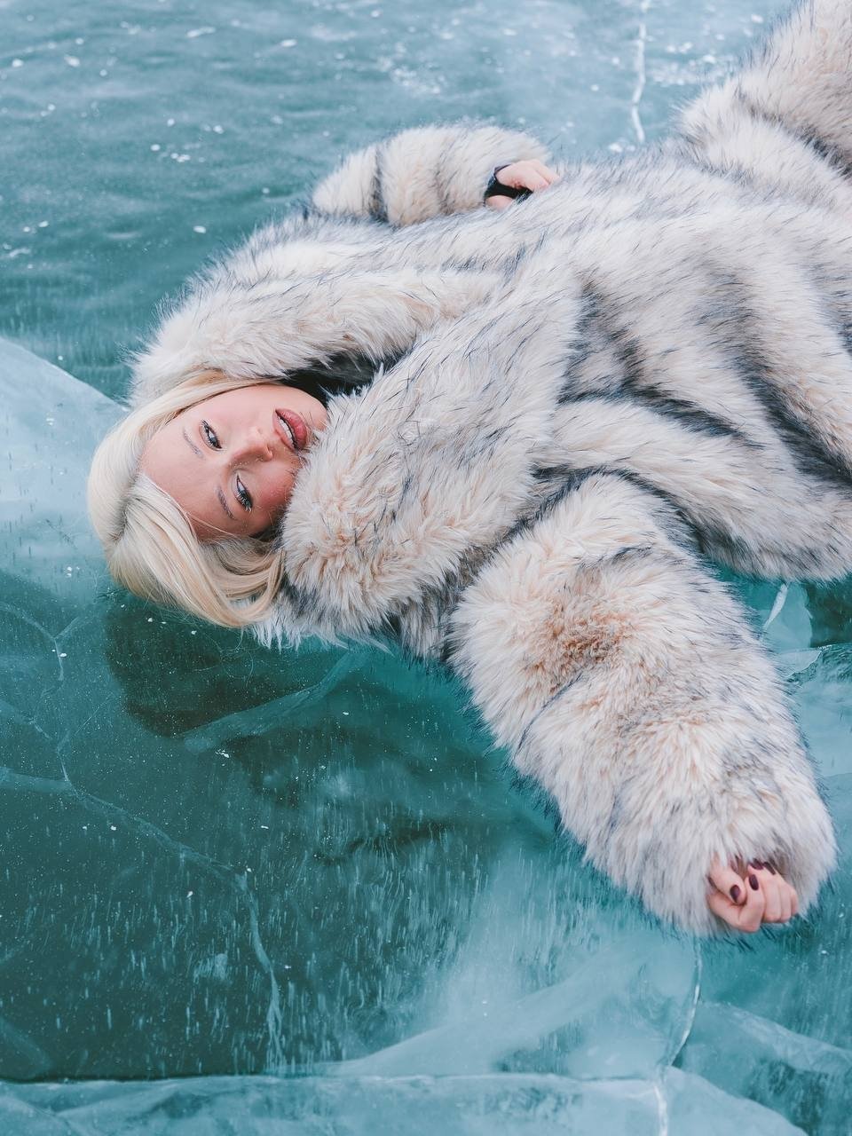 Клава Кока внезапно прилетела на Байкал ради съемок тг-канал (18+) Клавы Коки