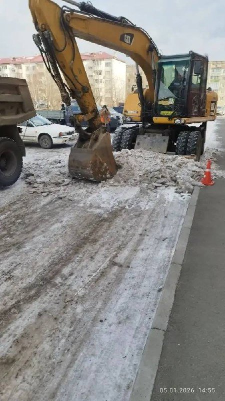 Засор канализации устранили коммунальные службы города tg-канал (18+) администрации Уссурийска