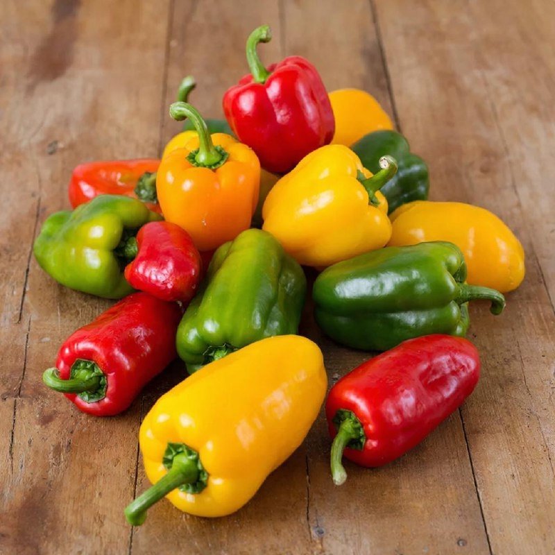 Какой перец полезнее: красный, жёлтый или зелёный сгенерировано сервисом &quotКандинский&quot (18+)