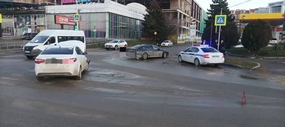 На севере Ставрополя в ДТП пострадала 6-летяя девочка Госавтоинспекция Ставрополья