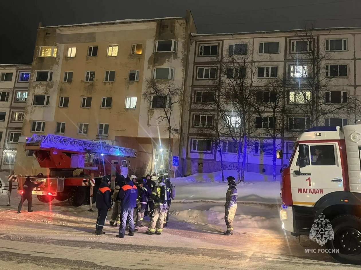 С места происшествия ГУ МЧС России по Магаданской области