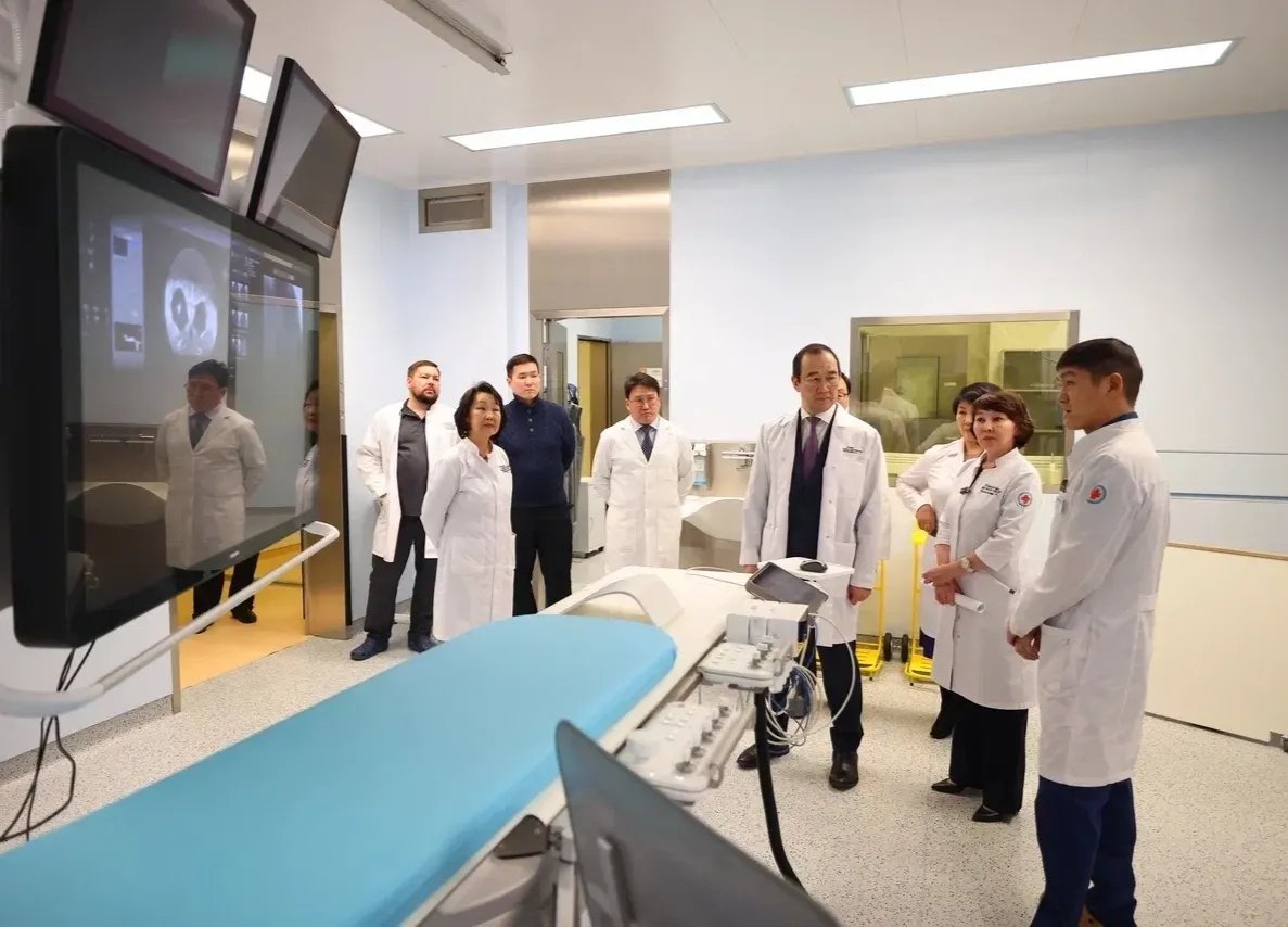 Более 123 тысяч приёмов пациентов провели в Якутском онкоцентре  Андрей Сорокин, ЯСИА