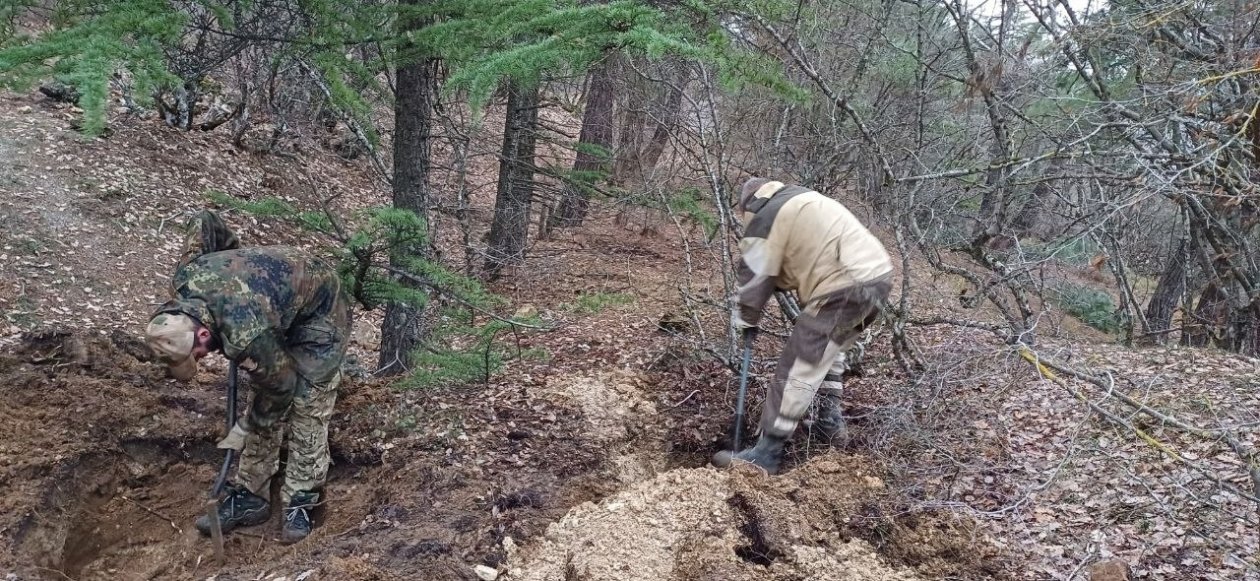 Останки нашли поисковики в Севастополе Соцсети ПО &quotБалаклавец&quot
