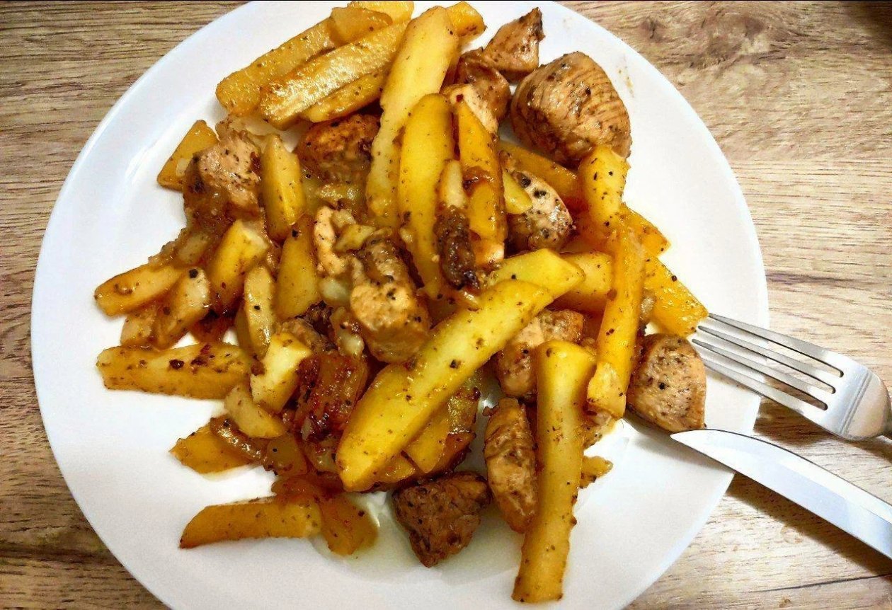 Простой лайфхак для домохозяек: как убрать запах жареного на кухне – воздух действительно &quotочищается&quot ИА KrasnodarMedia