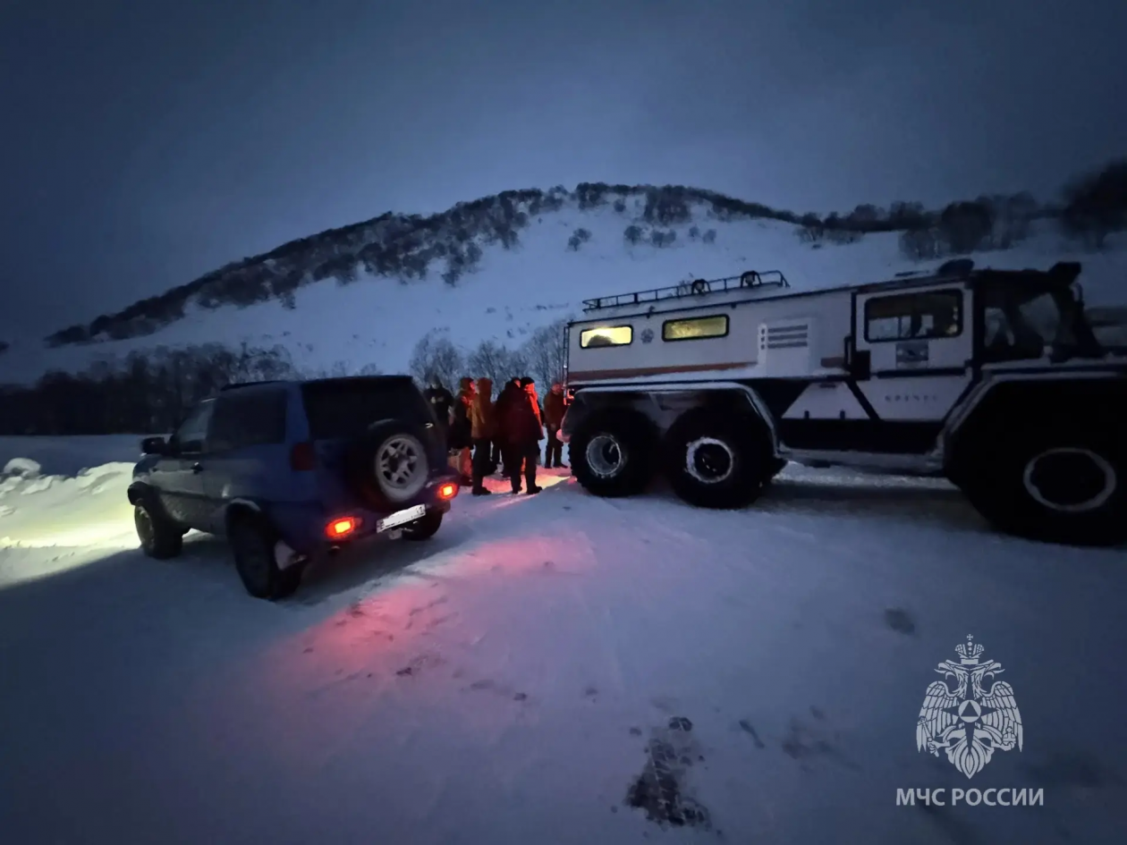 С места событий пресс-служба ГУ МЧС России по Камчатскому краю