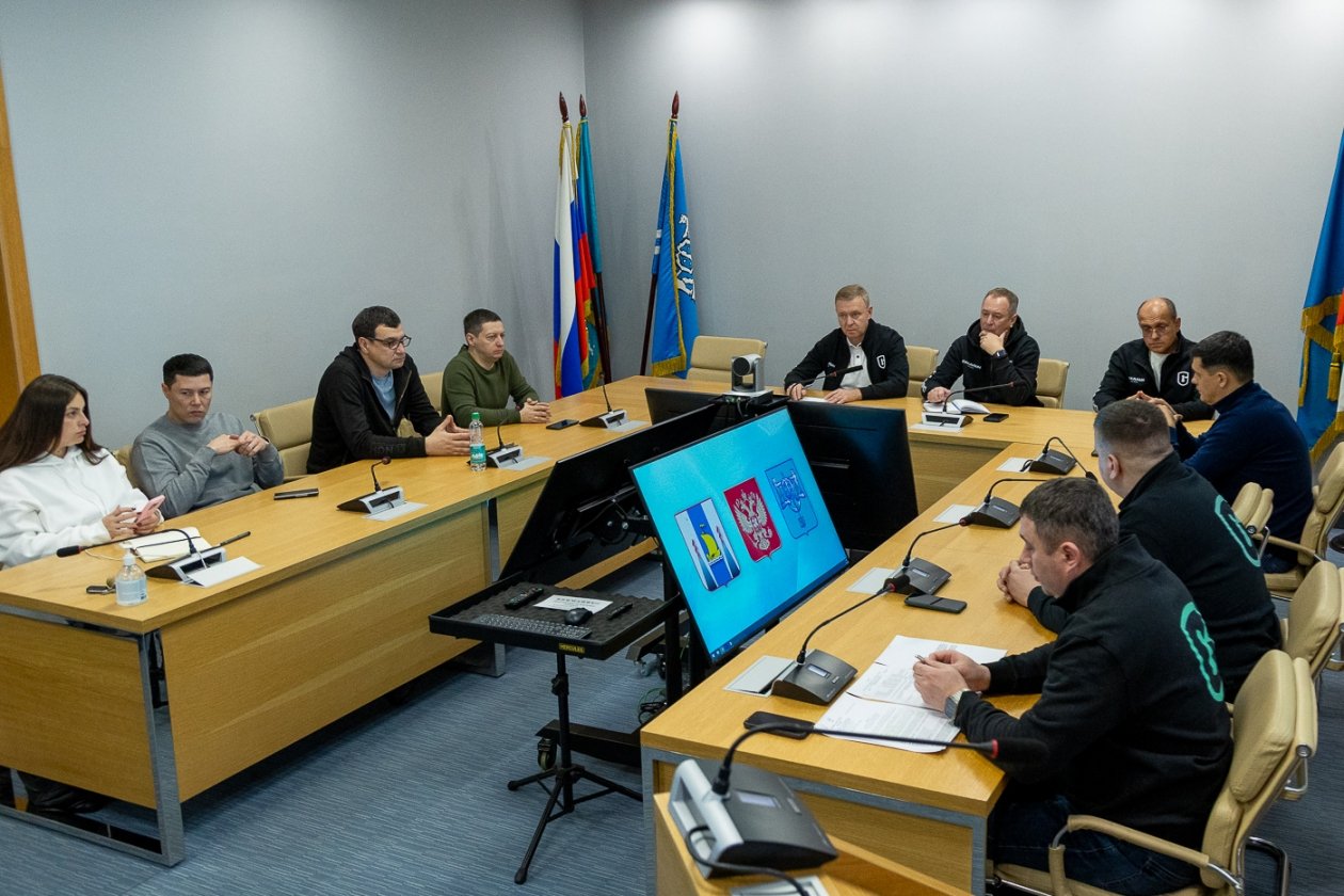 Надсадин: УК, которые не приступили к уборке снега, будут привлечены к ответственности пресс-служба мэрии города