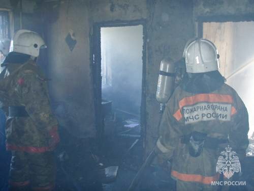 Огнеборцы спасли дома и бани за сутки в Якутии пресс-служба МЧС по Якутии