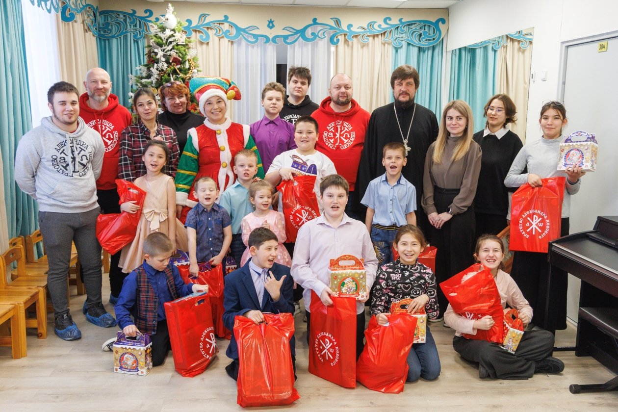 Рождественское чудо в &quotМаячке&quot: православные активисты подарили праздник сахалинским детям пресс-служба Южно-Сахалинской и Курильской епархии