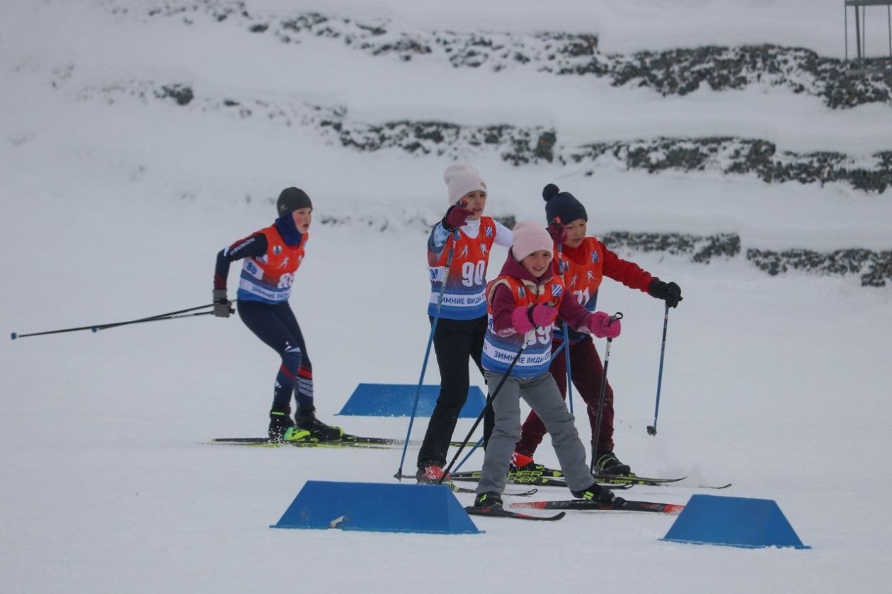 Награды областного первенства разыграли 63 сахалинских биатлониста пресс-служба регионального минспорта