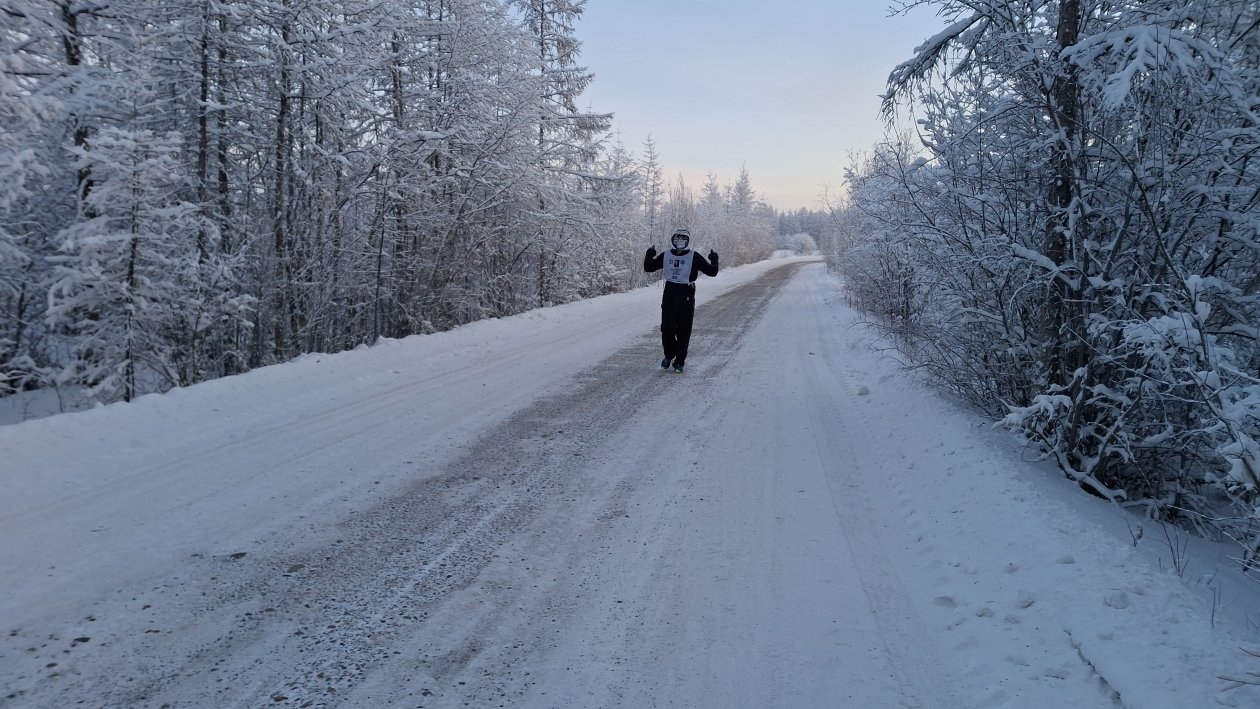 Участники прошлогоднего забега в Оймяконе Дирекции марафона