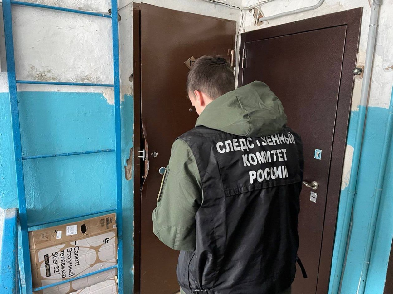 В ходе следствия пришлось вскрыть квартиру пресс-служба СУ СК России по Саратовской области