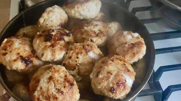 2 ст.л. крупы и финальный штрих в духовке - и котлеты взрываются во рту фонтаном горячего нежного сока ИА KrasnodarMedia