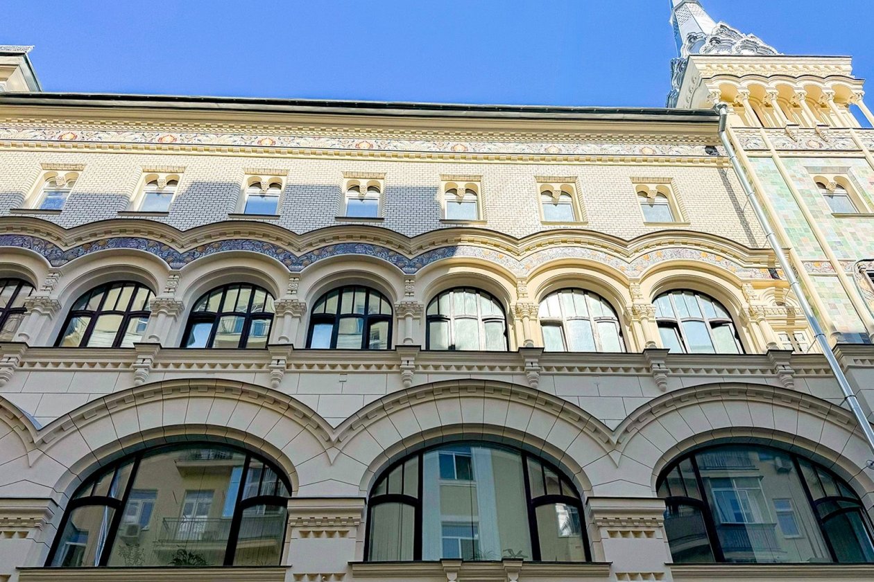 Здание, расположенное на Тверской улице https://www.mos.ru/news/item/164504073/