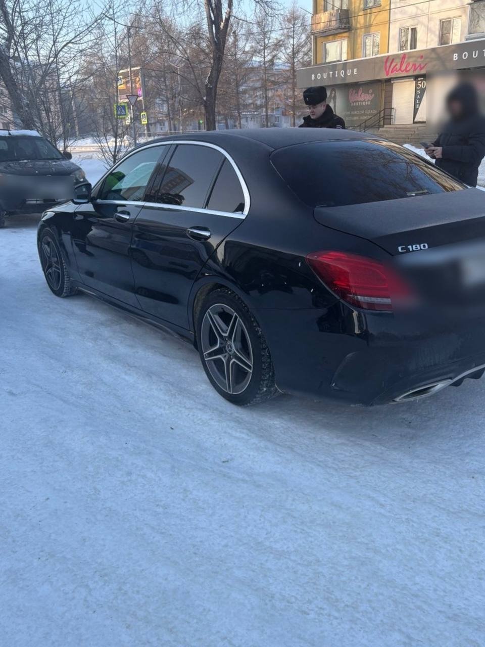 Автомобиль ГУ МВД России по региону