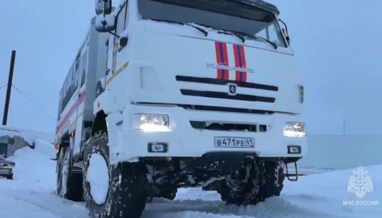 Вахтовка МЧС Скрин видео пресс-службы МЧС