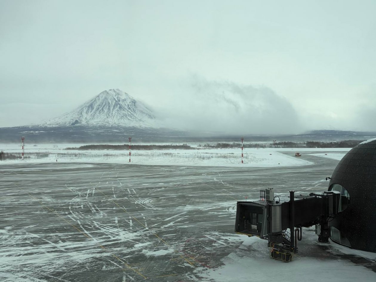 Аэропорт Камчатки отменяет рейсы из-за циклона Пресс-служба аэропорта