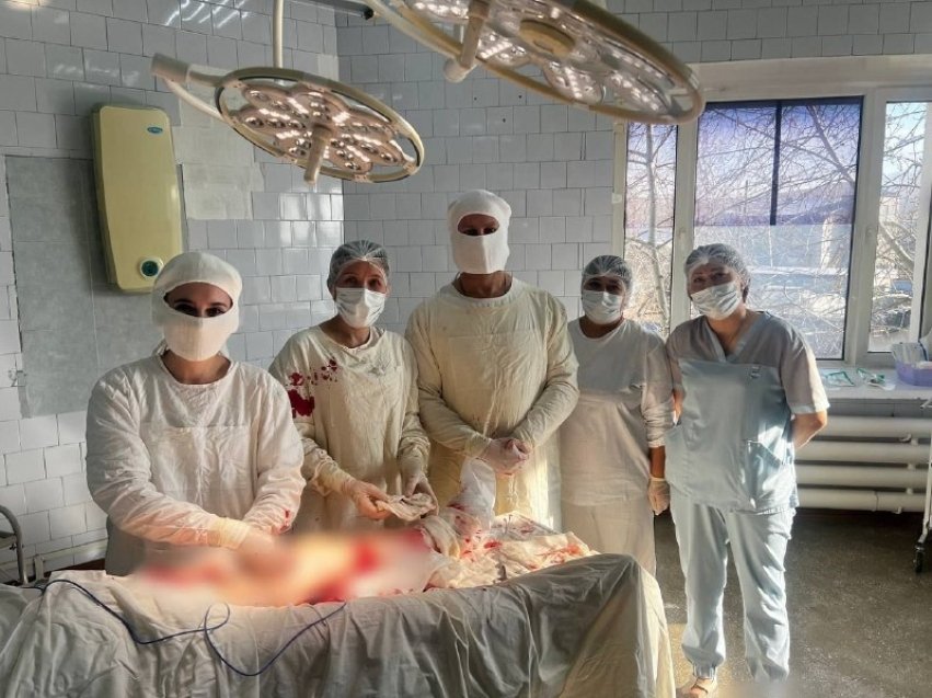 Хирурги из личного архива бригад