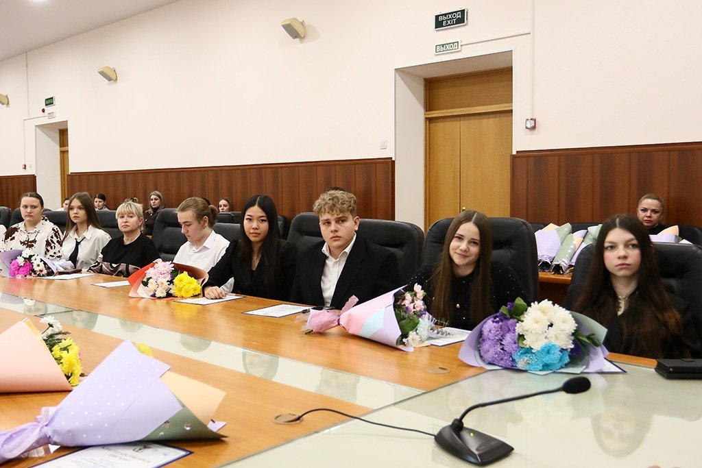 В Находке чествовали молодых активистов &quotДвижения Первых&quot (0+) пресс-служба администрации НГО